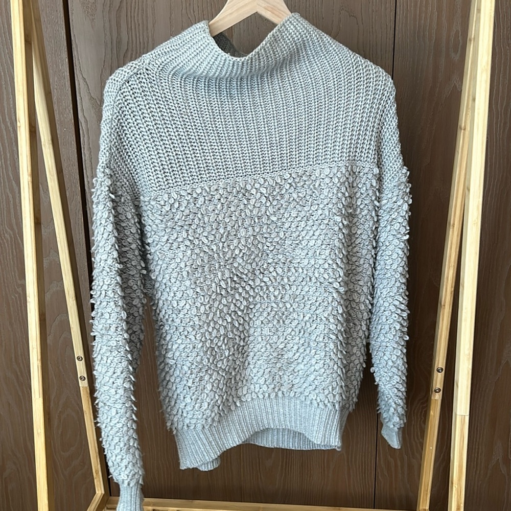 Aritzia sweater